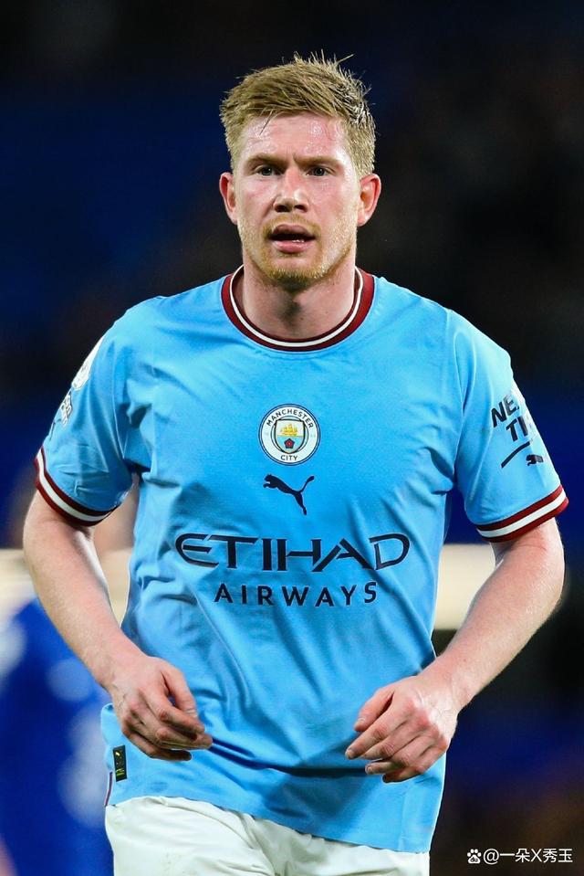 篮球NBA明星球员参加公益活动